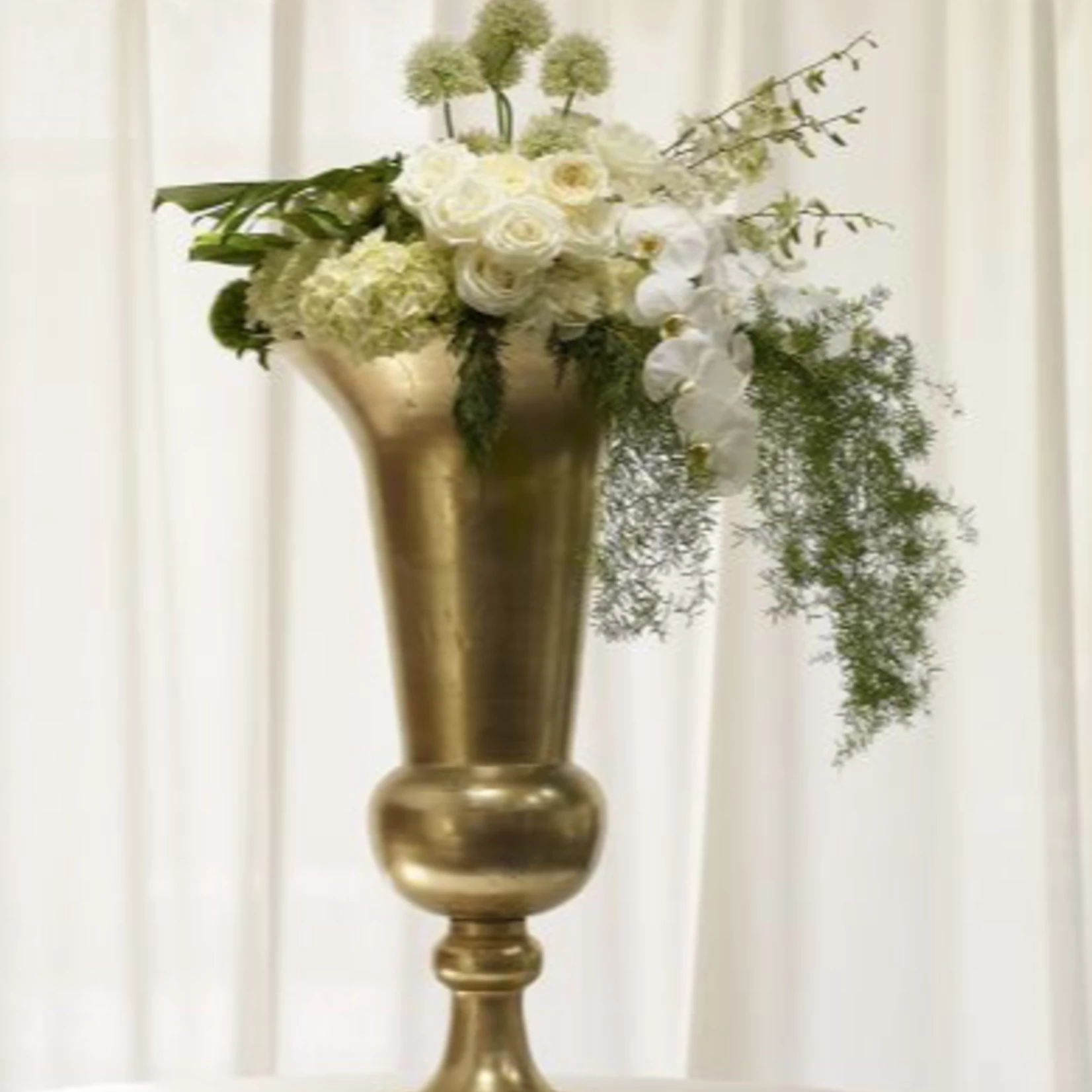 39.75”H X 20.5”GOLD SPARTA PEDESTAL (AD) 5 39.75”H X 20.5”GOLD SPARTA PEDESTAL (AD) - Image 3